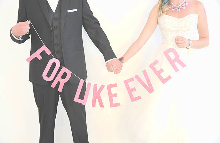 Planning a spring wedding? Here's how to style it with pretty pastel hues