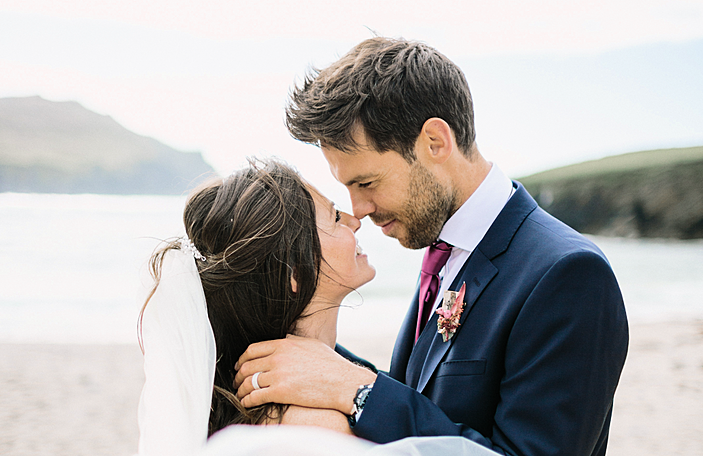 Beachside wedding for Abi and Crevan in Co. Kerry