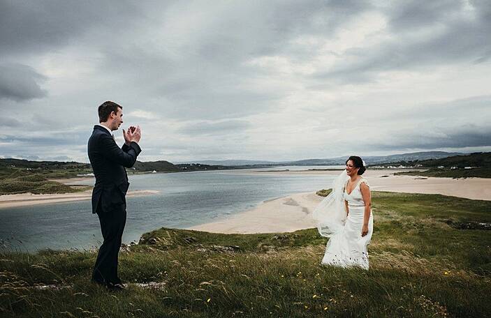 5 first look photo mistakes couples always make