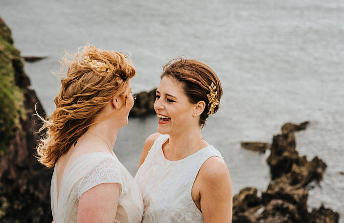 How to start planning a wedding - your newly engaged step by step guide