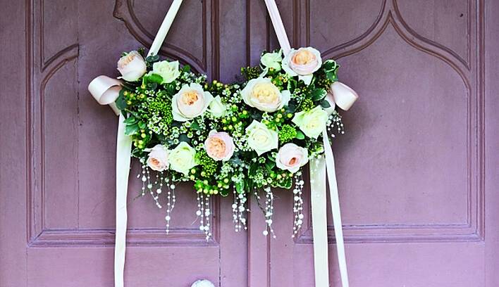Inspirational Ideas for a Rose Themed Wedding Reception