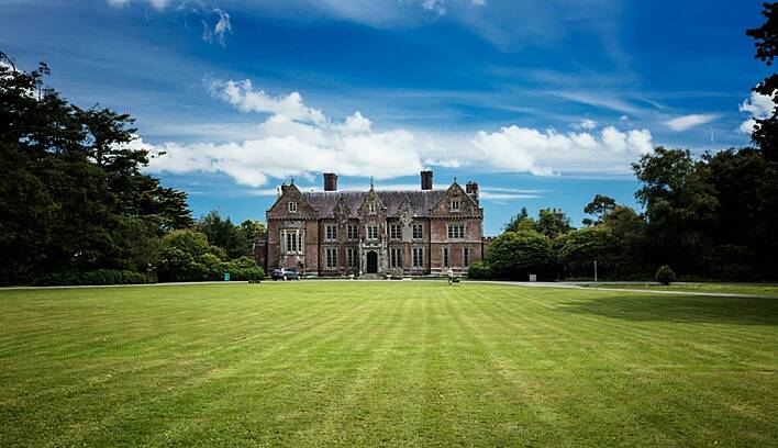 Wells House & Gardens