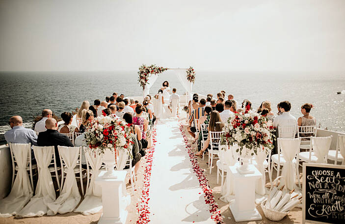 Confetti Loves April - 7 wedding suppliers you need to know!