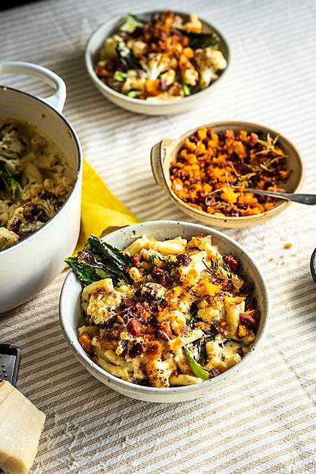 Cauliflower Mac & Cheese with Chorizo Breadcrumbs | DonalSkehan.com