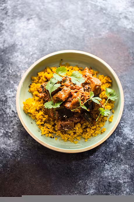 Aubergine Curry with Turmeric Cauliflower Rice | DonalSkehan.com