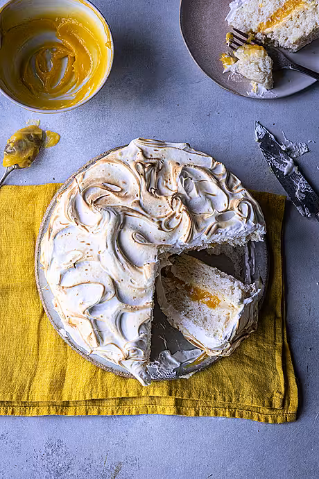 Zesty Lemon Curd Angel Food Slice Cake | DonalSkehan.com