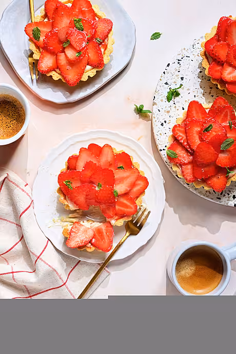Sweet Little Strawberry Tarts | DonalSkehan.com