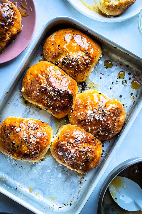 Honey Butter Potato Rolls | DonalSkehan.com