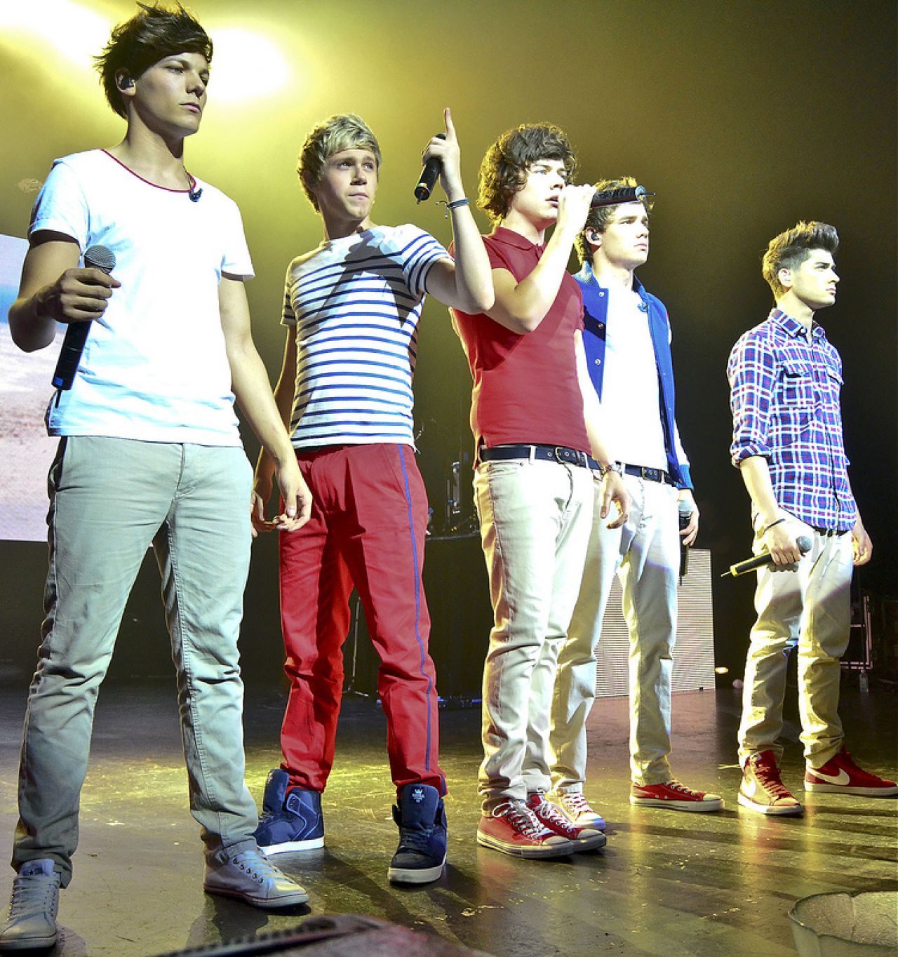 One Direction performing Entertainment.ie