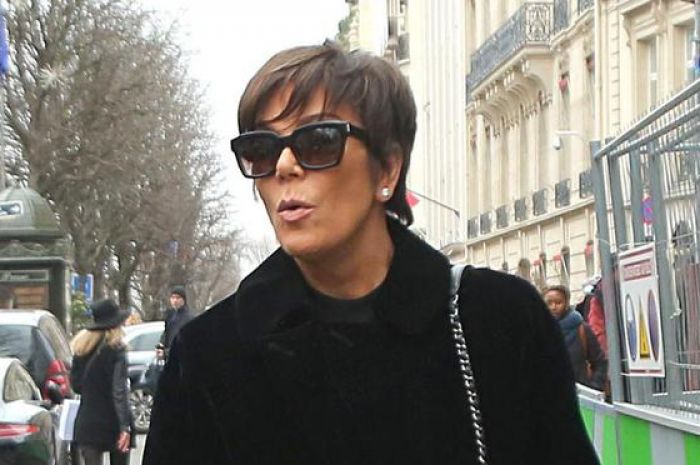Pic Kris Jenner Went Platinum Blonde So Inevitably A Wave Of