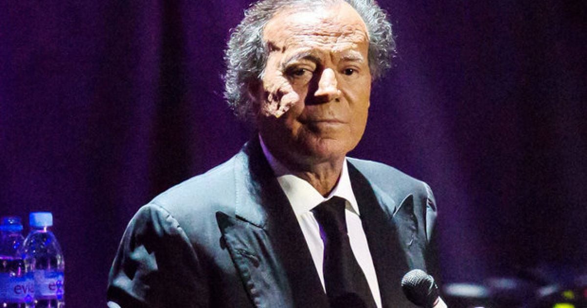 Julio Iglesias leaves Irish fans cold after massively disappointing O2 ...
