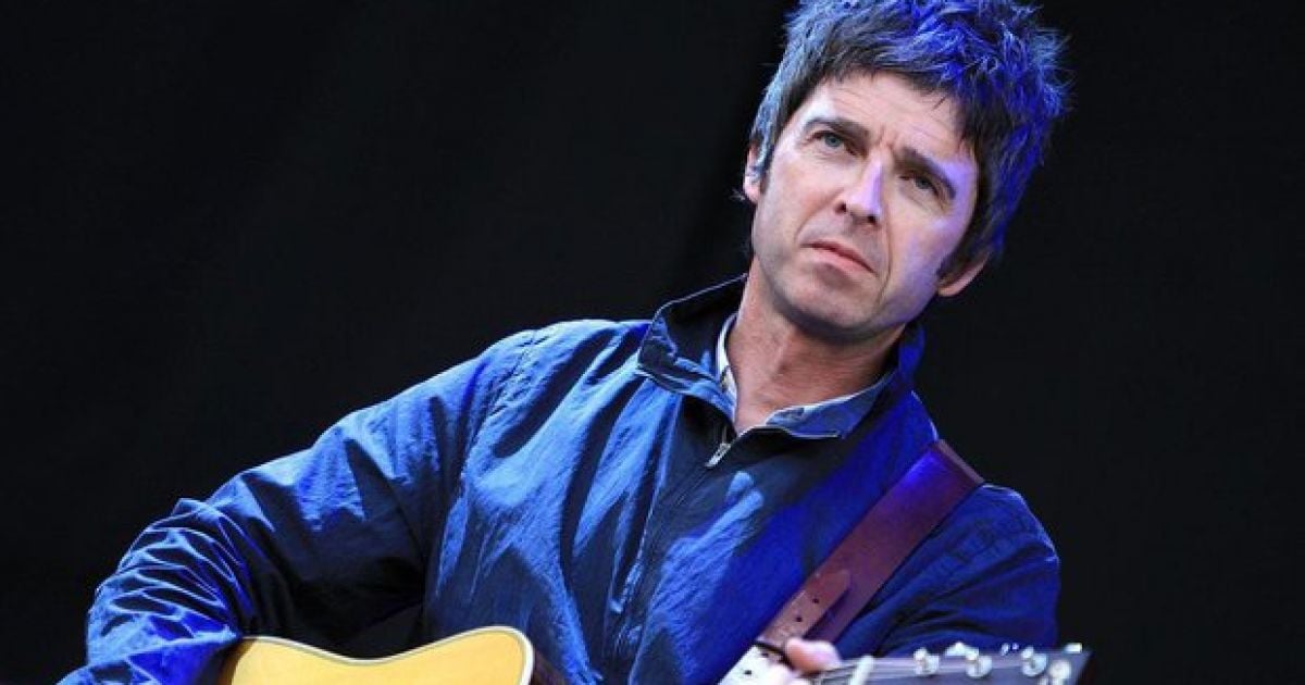 Noel Gallagher stops gig to call out 'shit magician' fan ...