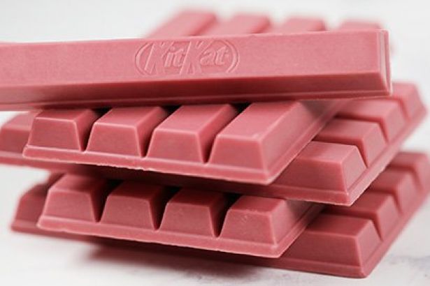 Компания Nestlе  представит KitKat из розового шоколада в Европе