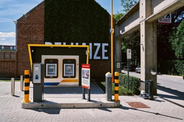 Delhaize Belgium To Roll Out Cash Points Outside Select Stores