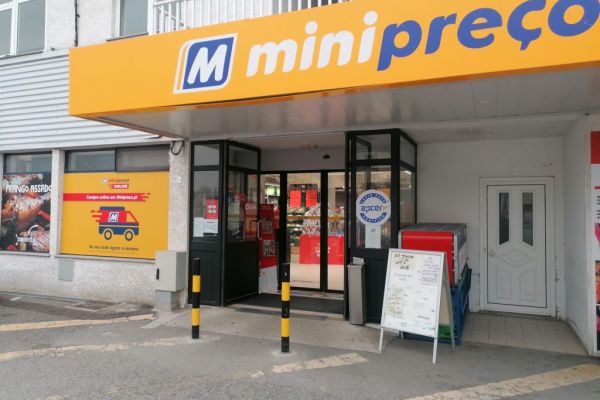 Minipreço Shutters 25 Stores In Portugal