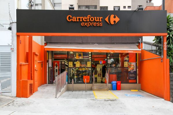 Uber, Carrefour Launch Quick Delivery Service In Brazil