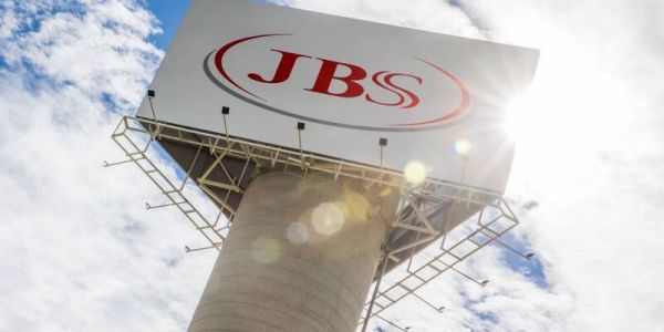 Brazilian Meatpacker JBS Sees $450m Gain From Lower Grain Prices