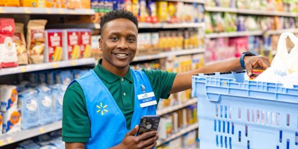 Walmart Boosts Outlook After Strong Second-Quarter Performance