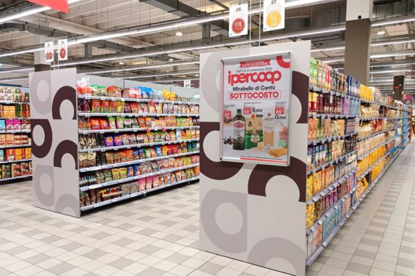 Italian Hypermarkets Shrinking To Counter Falling Sales