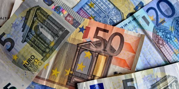 Euro Zone Inflation Posts Record Drop But Core Prices Accelerate
