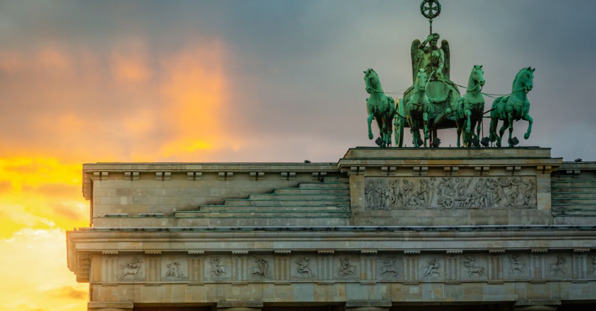 Dem deutschen Einzelhandel droht im Jahr 2023 ein realer Umsatzrückgang von 4 %: HDE