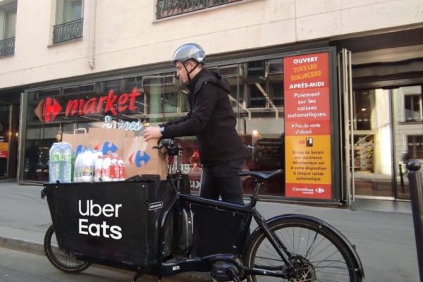 Carrefour Strengthens Partnership With Uber Eats In France