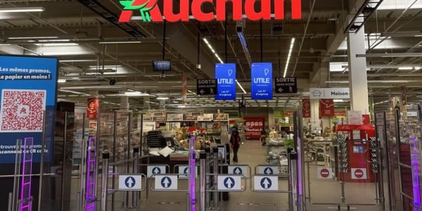 Auchan To Start Franchising Supermarkets In France
