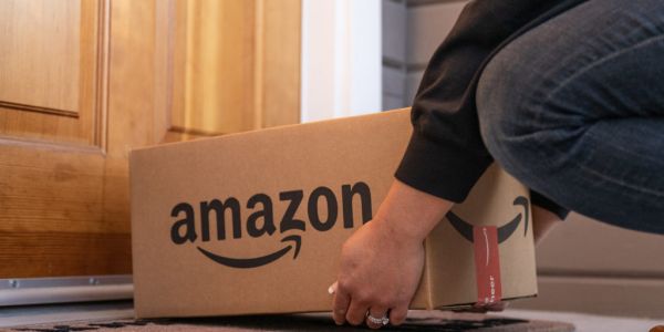 Amazon's Cloud Stabilising, Shoppers Cautious Heading Into Holiday Season
