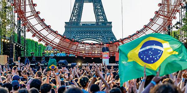 French Farmers Return To The Streets As Mercosur Trade Talks Stir Fury