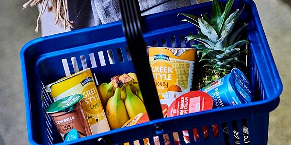 Aldi UK Pledges Price Advantage Despite Rivals' Schemes