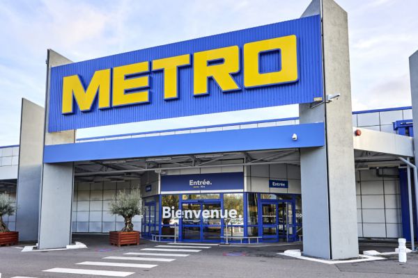 Metro AG Sees Third Quarter Sales Up, Germany Sales Down 2.4%