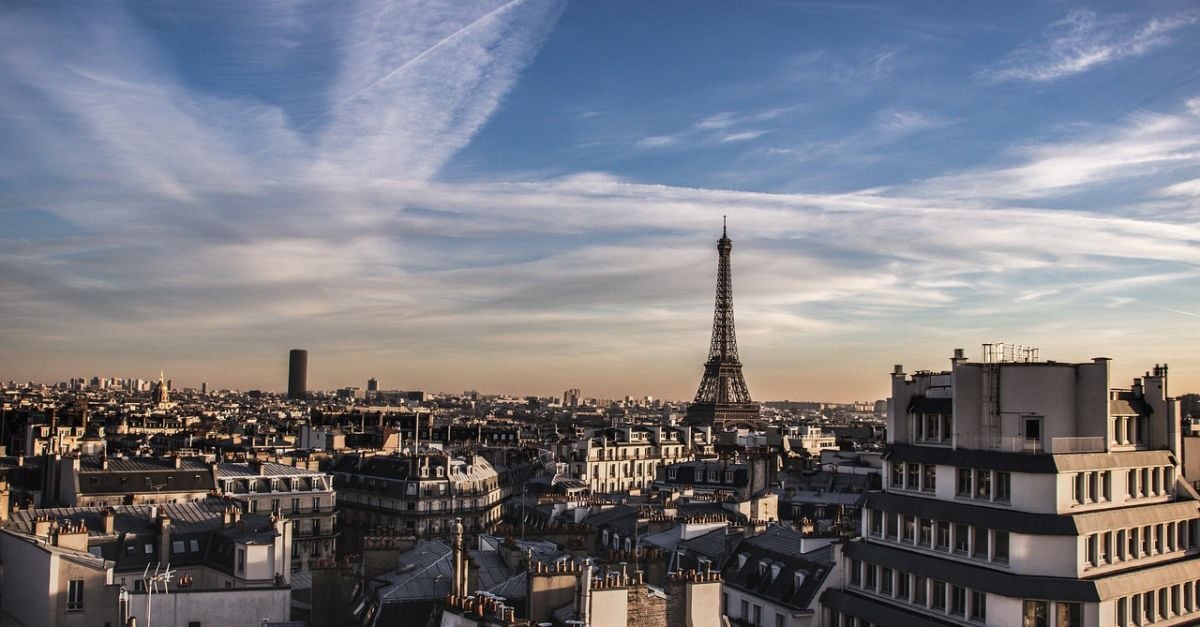 Parisians Go Shopping 25% More Frequently Than French Average | ESM Magazine