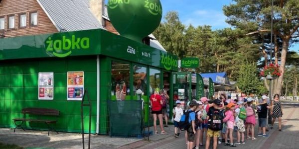 Żabka To Open Over 140 Seasonal Stores This Summer