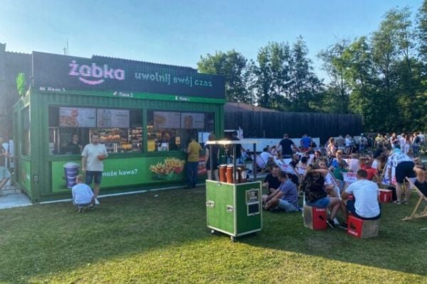 Żabka To Roll Out Six Mobile Stores This Summer In Poland