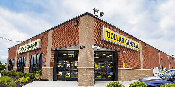 Dollar General Trims Annual Sales, Profit Forecast