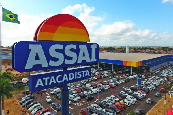 Assa&iacute; Atacadista Cuts 2025 Store Openings By Half