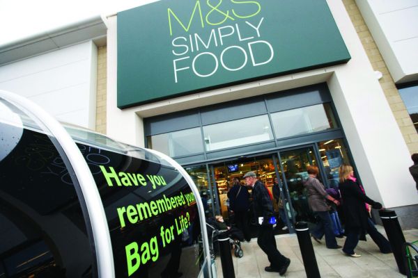 M&amp;S Management To Receive First Bonuses Since 2013