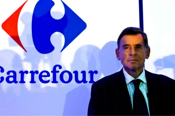 Carrefour Shareholders Back Plassat For Another Three Years