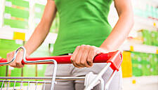 Retail Sales Increase as US Consumers Propel Growth Rebound