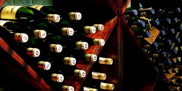 S. Africa Wine Body Pairs Nigeria With Red, Angola With Fizz