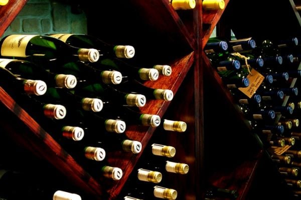 S. Africa Wine Body Pairs Nigeria With Red, Angola With Fizz