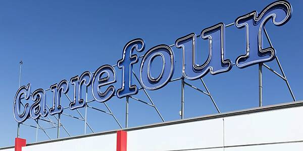 Carrefour Opens 'Innovative' Romania Hypermarket