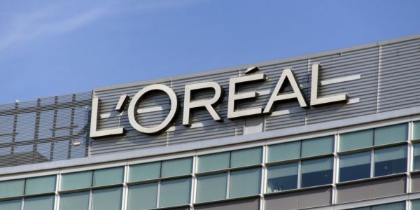 L’Oréal Redesigns Elnett Crème de Mousse Container