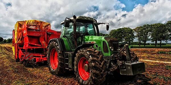 Farmers Get Biggest US Subsidy Check In Decade As Prices Drop