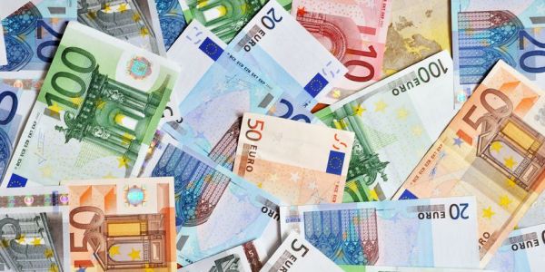 Euro-Area Economy Gathers Momentum As Price Pressures Increase