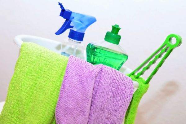 US Men Revealed As Most Likely To Do Majority Of Household Cleaning