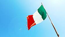 Italy’s U2 Supermercato Introduces Biodegradeable Bread Bags