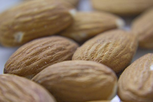 Carrefour Partners With French Almond Co-Operative