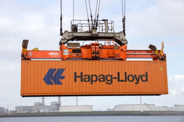 Hapag-Lloyd Drops as Forecast Cut Overshadows UASC Merger Plan