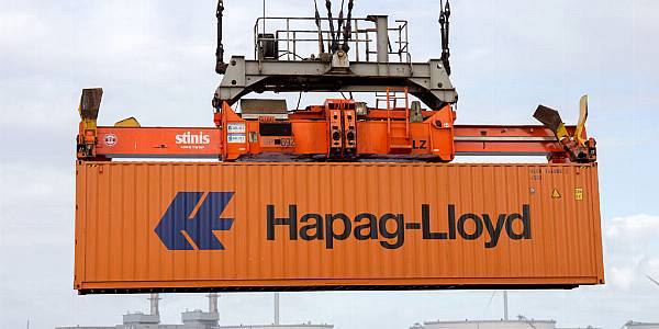 Hapag-Lloyd Keeps Recently Raised Outlook Despite Nine-Month Profit Drop